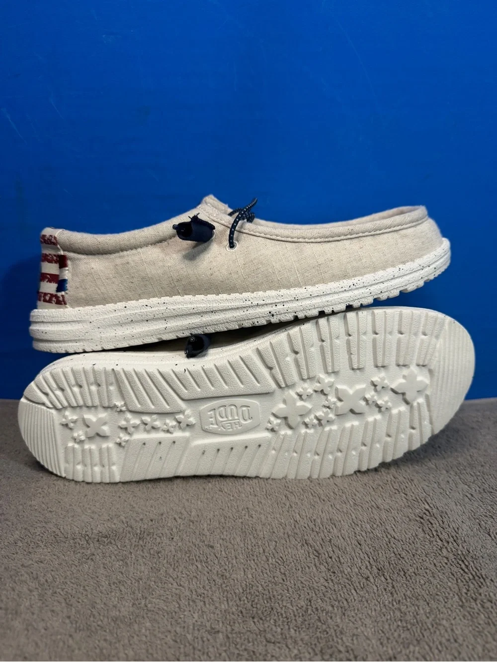 Hey dude Wally patriotic Brand new